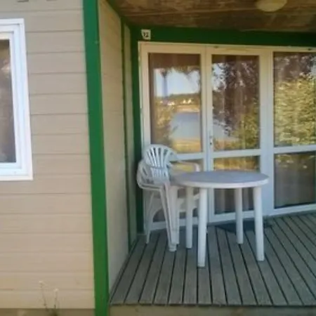 Le Hameau Des Lacs 酒店 Villefranche-de-Panat