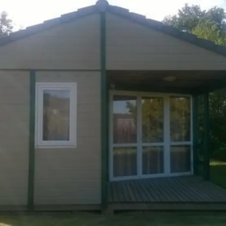 Otel Le Hameau Des Lacs