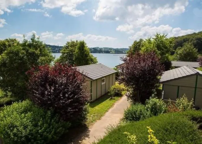 Hotel Le Hameau Des Lacs *